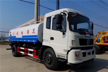 （10-12噸）東風(fēng)新款145灑水車(chē)