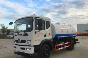 （10-12噸）東風(fēng)T3灑水車(chē)