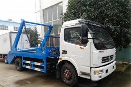 （4-5方）東風(fēng)大多利卡擺臂式垃圾車