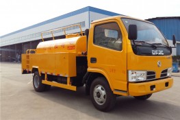 東風(fēng)小多利卡高壓清洗車(chē)